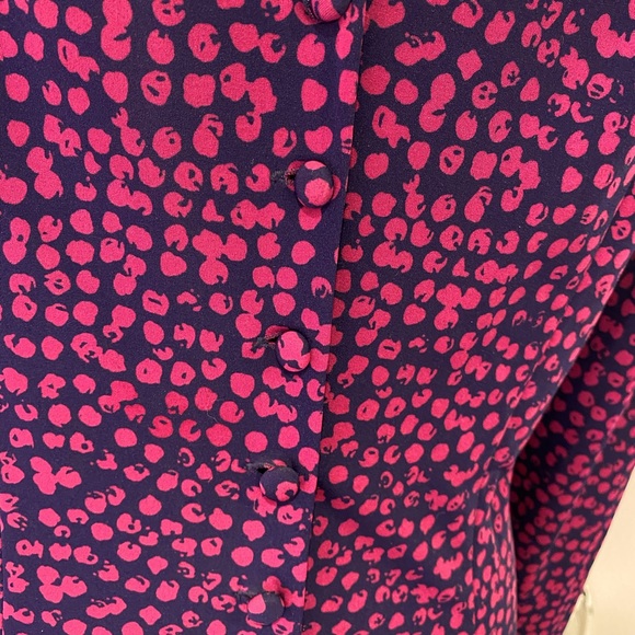 LIZ CLAIBORNE BUTTON BACK - Picture 6 of 8